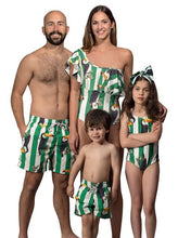 Load image into Gallery viewer, Fashion Family